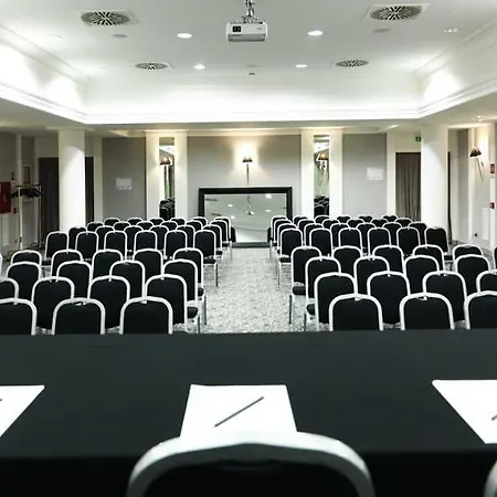 Leon's Place In מלון 4*
