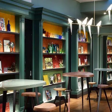 レオンズ プレイス ローム ホテル