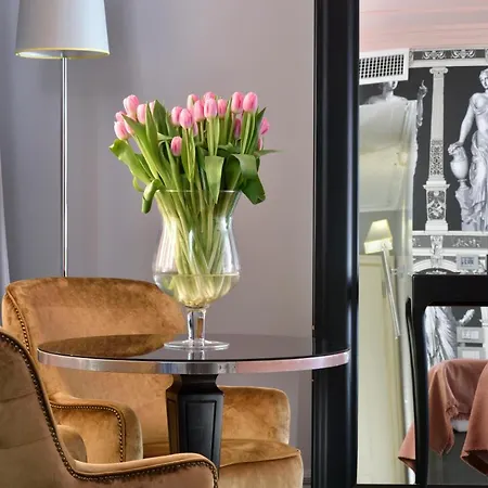 Leon's Place In Hotel Rzym