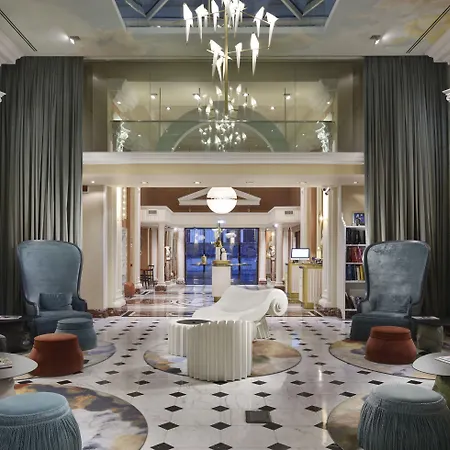 Leon's Place In Otel Roma