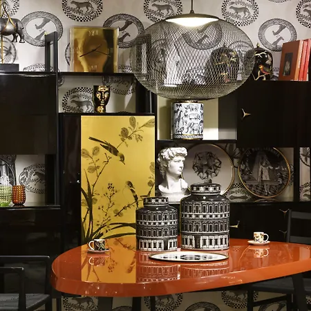 Leon's Place In 4* Рим