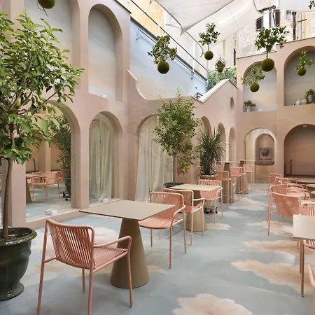 Leon's Place In Otel 4*