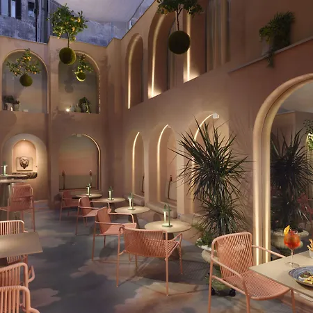 Leon's Place In Hotel 4*