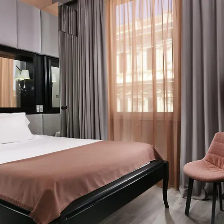 Otel Leon's Place In 4*