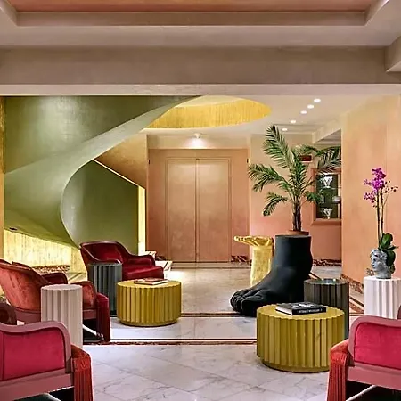 Leon's Place In Отель Рим