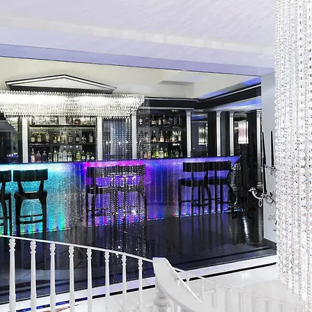 Leon's Place In Hotel Rom