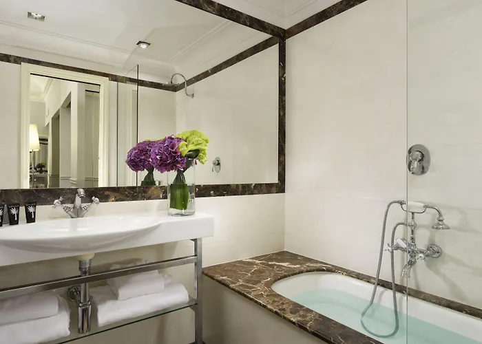 Leon's Place In Rome