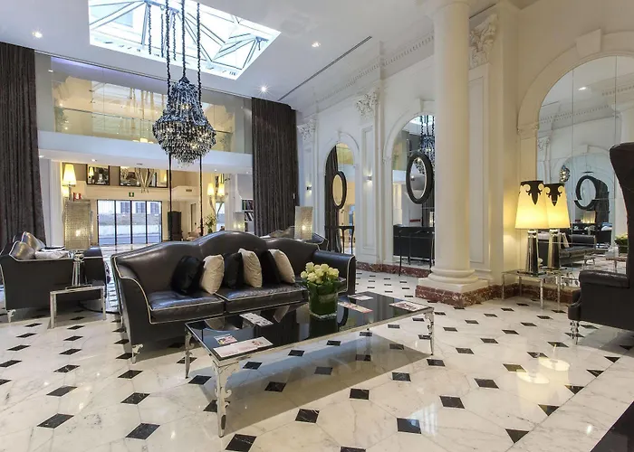 Leon's Place In Hotel 4*