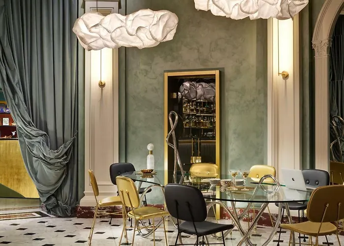 Hotel Leon's Place In Rome