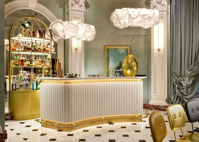 Leon's Place In Hotel 4*