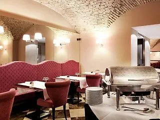 Leon's Place In Hotel Rome