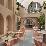 Szálloda Leon's Place In 4*
