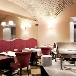 Leon's Place In Hotel Roma